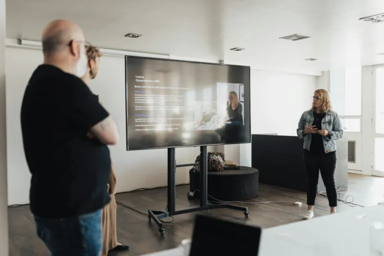 Finding Your Voice: Website Messaging for Erlanger Startups - Professional illustration